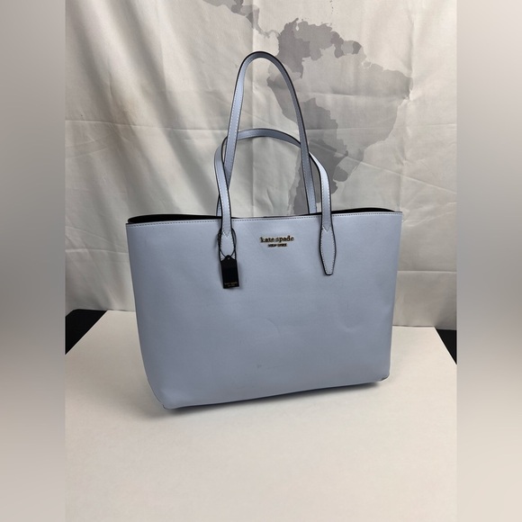 kate spade Handbags - Kate Spade blue tote, it is new, DEAL alert 🚨